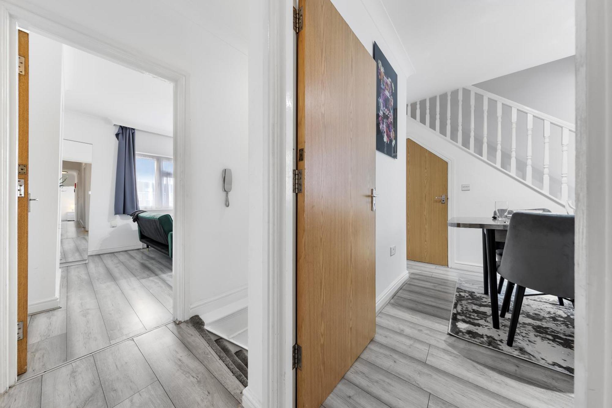 Green Hype - 10 Mins To Stadium - Sleeps 8 ลอนดอน ภายนอก รูปภาพ